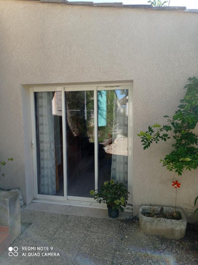 Agreable Appartement Au Calme Villeneuve  Екстер'єр фото